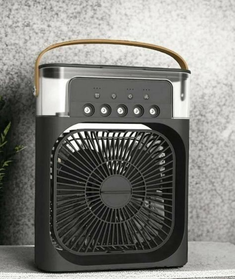 Cooling Fan With Ice